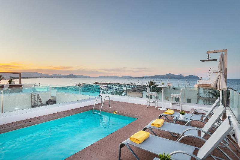 Llaut Boutique Hotel - Havuz
