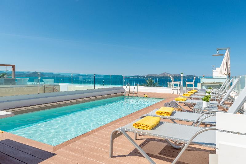 Llaut Boutique Hotel - Havuz
