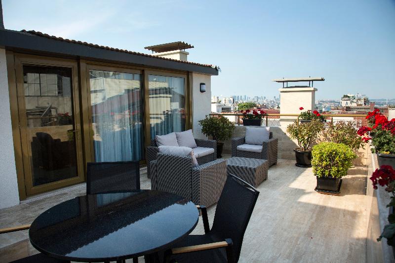 Tan Hotel - Teras
