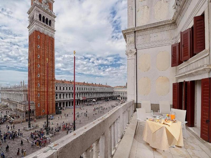 Canaletto Luxury Suites – San Marco Luxury - Lobi