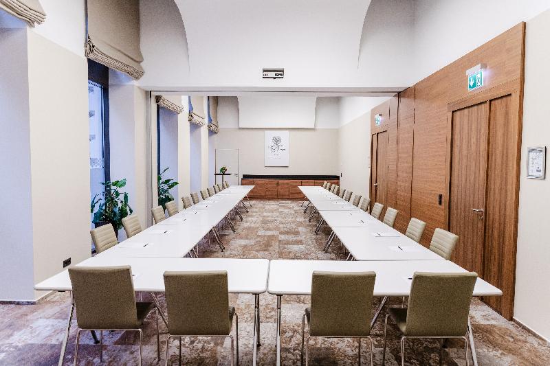 Hotel Moments Budapest by Continental Group - Toplantı
