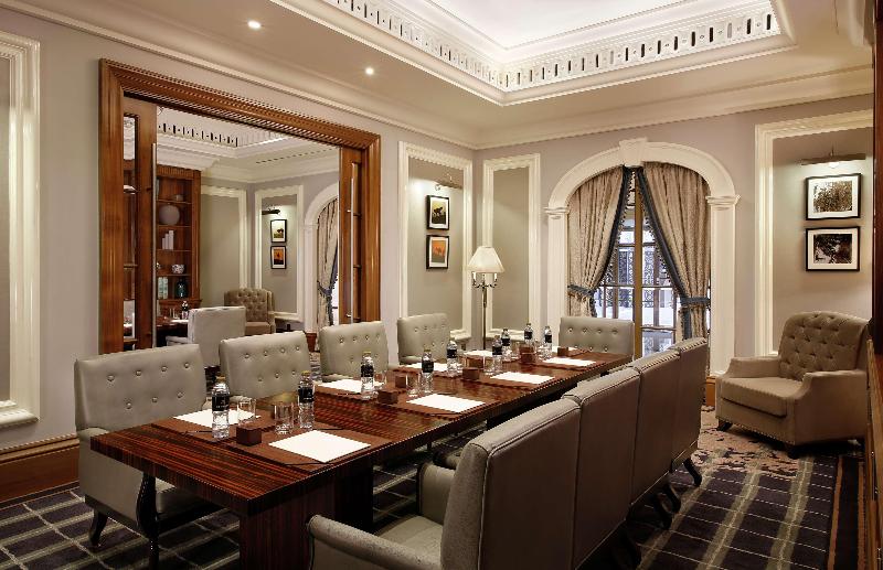 Al Habtoor Palace - Toplantı