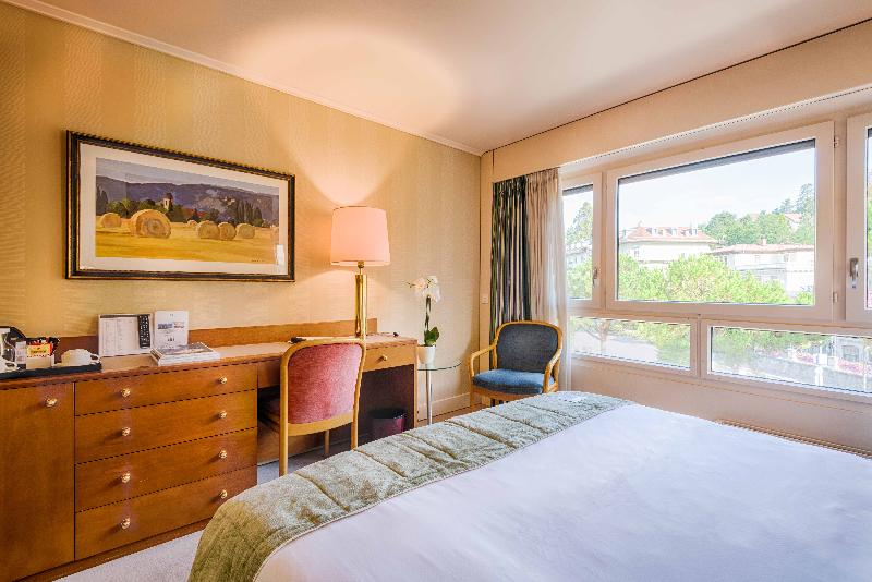 Royal Plaza Montreux - Oda
