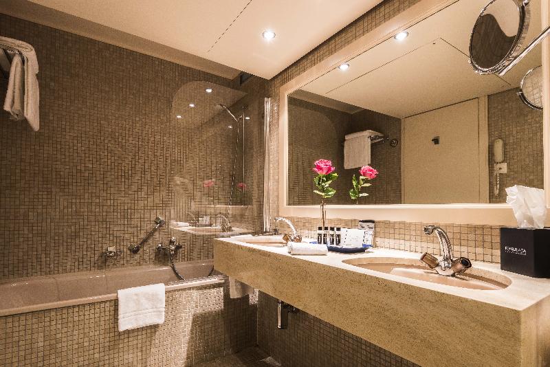 Royal Plaza Montreux - Oda