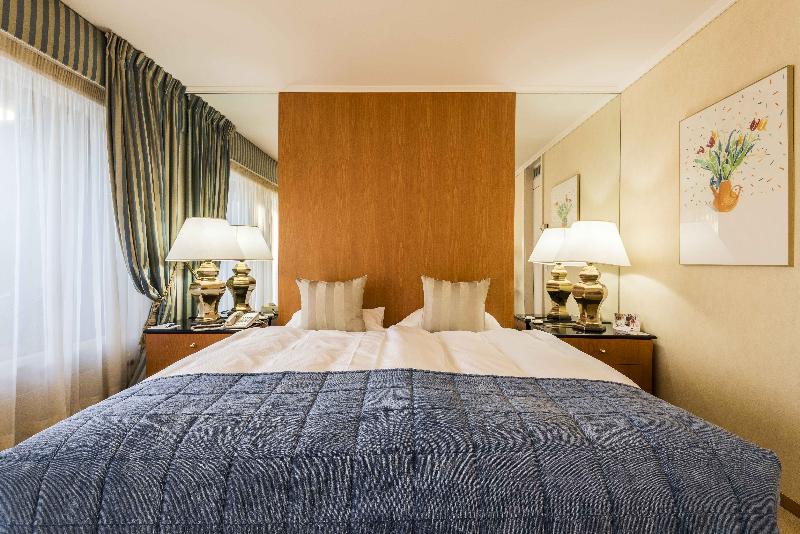 Royal Plaza Montreux - Oda