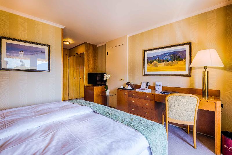 Royal Plaza Montreux - Oda
