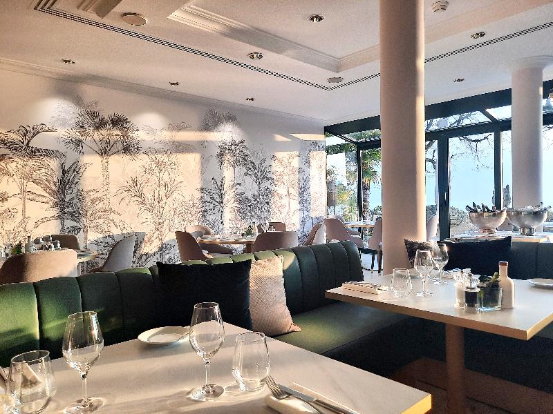 Royal Plaza Montreux - Restoran