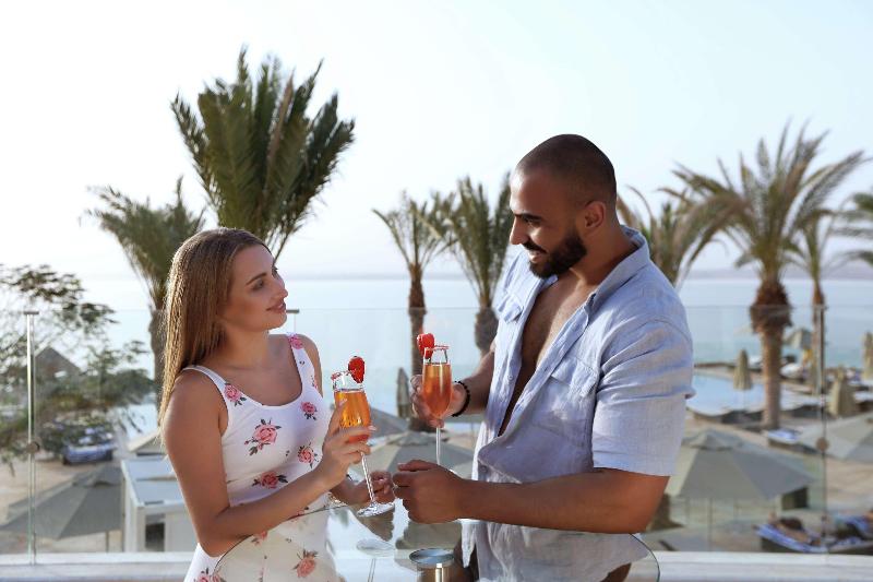 Hilton Dead Sea Resort & Spa - Bar