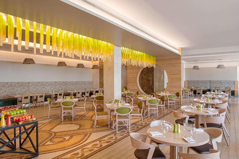 Hilton Dead Sea Resort & Spa - Restoran