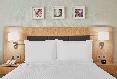 Hilton Garden Inn Hotel Mall Avenue oda fotoğrafı