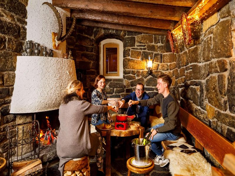 Eiger Mürren Swiss Quality Hotel - Restoran