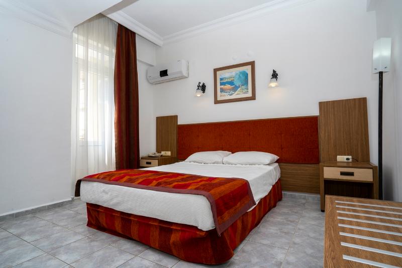 Carmen Suite Hotel - Oda