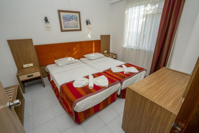 Carmen Suite Hotel - Oda