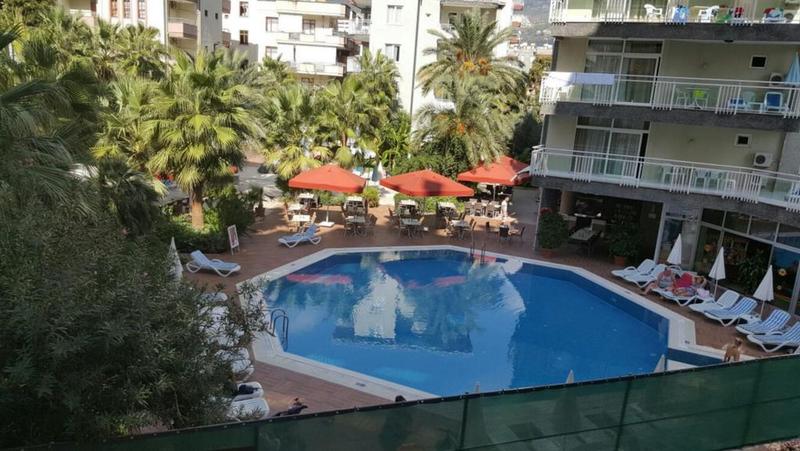 Carmen Suite Hotel - Havuz