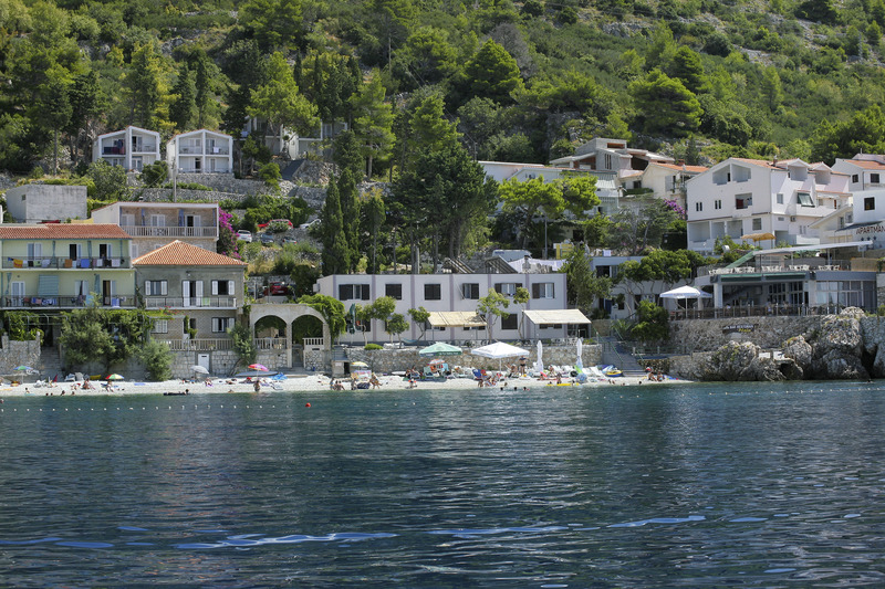 Beach Hotel - Genel