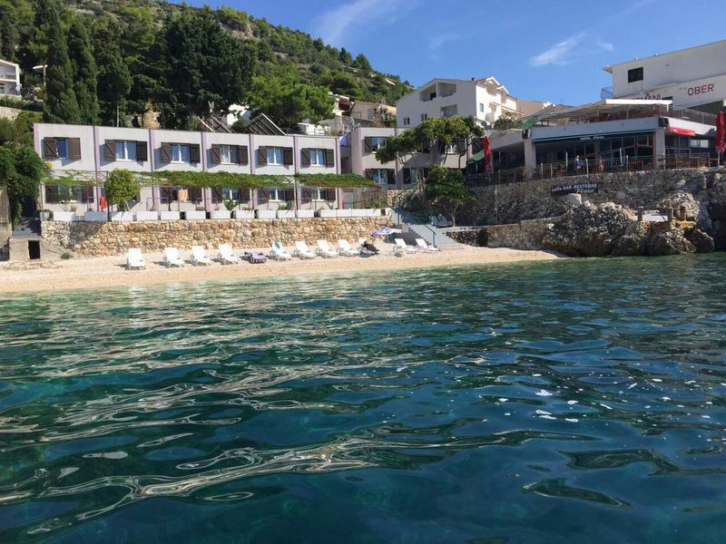 Beach Hotel - Teras