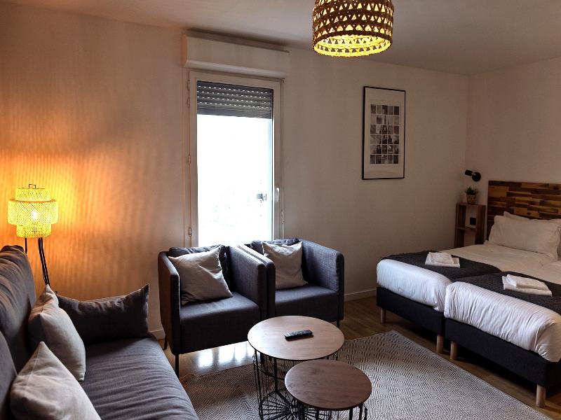 Lodge In - Oda