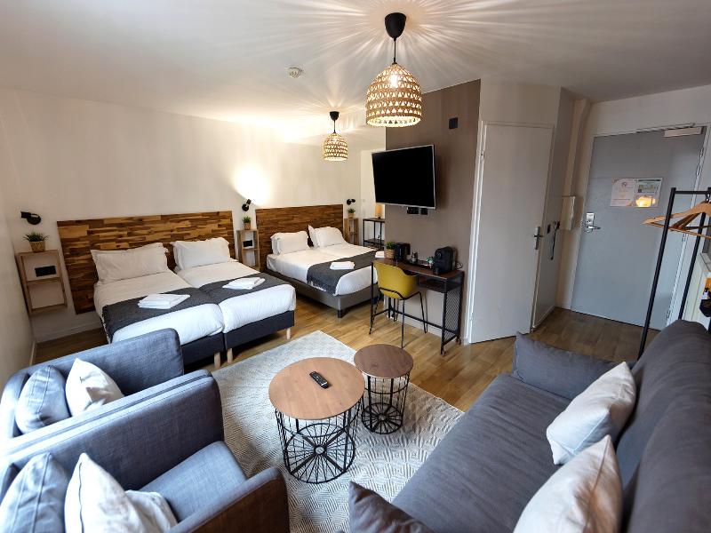 Lodge In - Oda