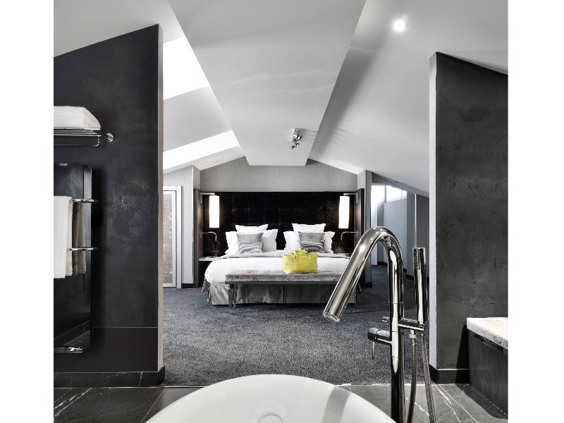 La Cour Des Consuls Hôtel & Spa Toulouse - - Oda