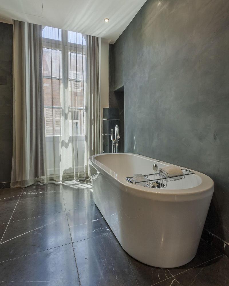 La Cour Des Consuls Hôtel & Spa Toulouse - - Oda