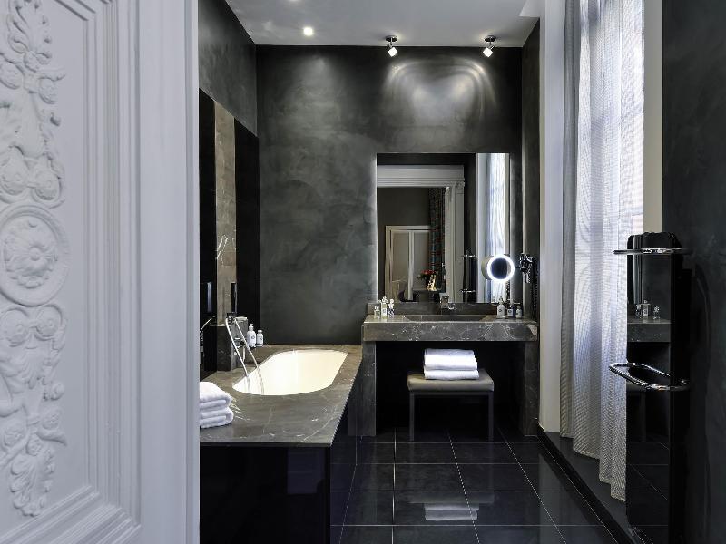La Cour Des Consuls Hôtel & Spa Toulouse - - Oda