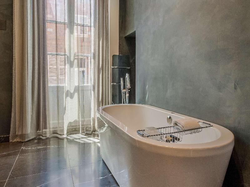 La Cour Des Consuls Hôtel & Spa Toulouse - - Oda