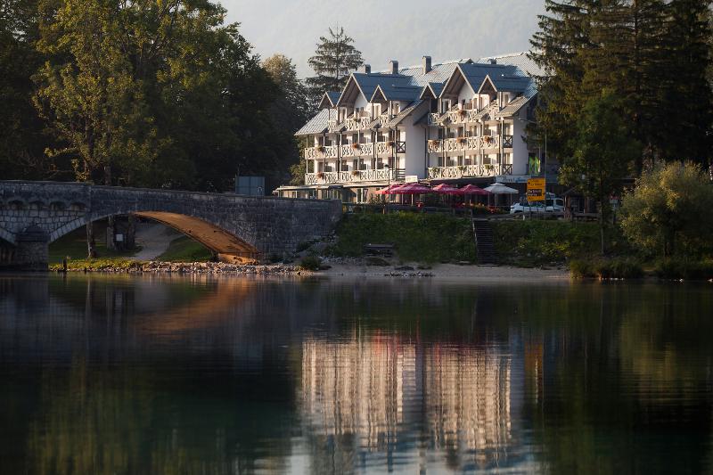 Hotel Jezero - Genel