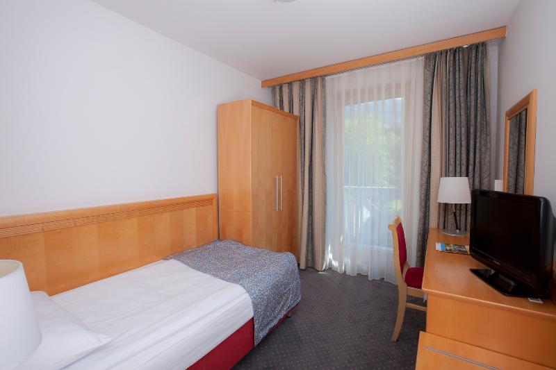 Hotel Jezero - Genel
