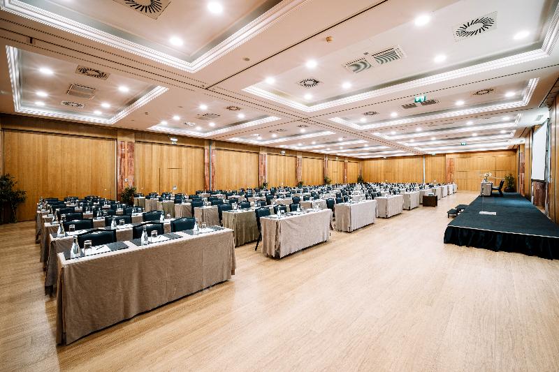 Grande Real Santa Eulalia Resort & Hotel Spa - Toplantı