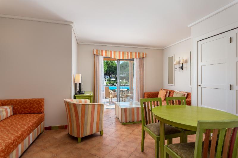Grande Real Santa Eulalia Resort & Hotel Spa - Oda