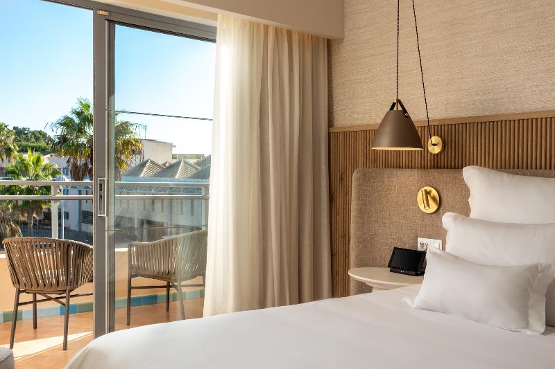 Grande Real Santa Eulalia Resort & Hotel Spa - Oda