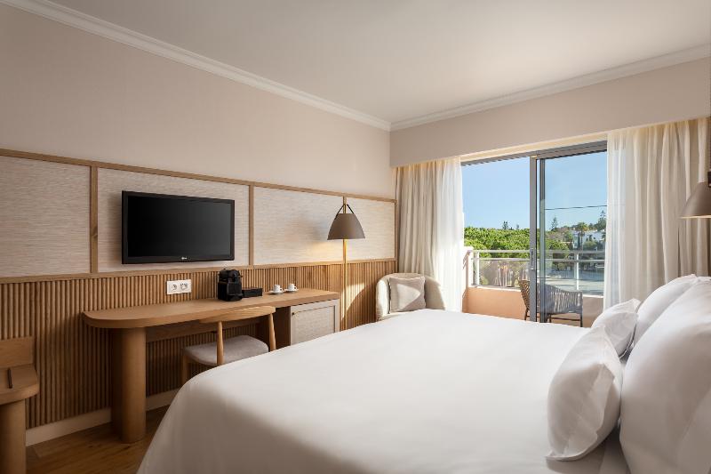Grande Real Santa Eulalia Resort & Hotel Spa - Oda
