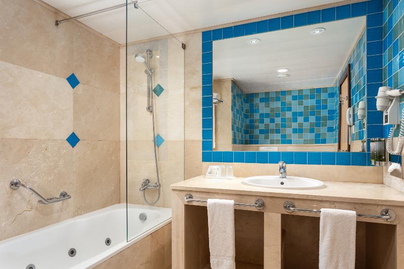 Grande Real Santa Eulalia Resort & Hotel Spa - Oda