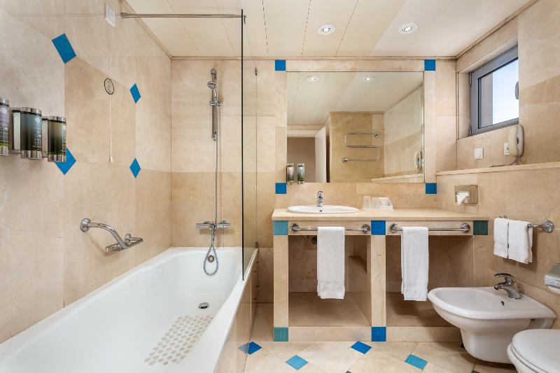 Grande Real Santa Eulalia Resort & Hotel Spa - Oda