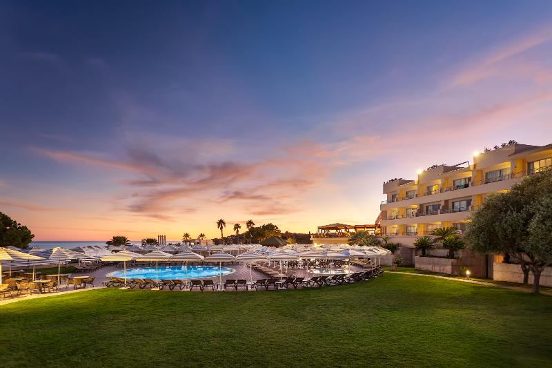 Grande Real Santa Eulalia Resort & Hotel Spa - Havuz