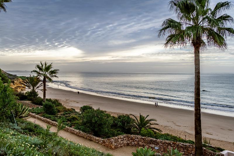 Grande Real Santa Eulalia Resort & Hotel Spa - Plaj