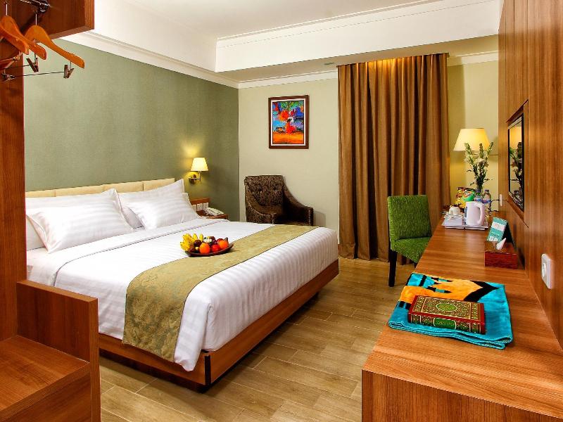 Hotel Horison Aziza Solo - Oda