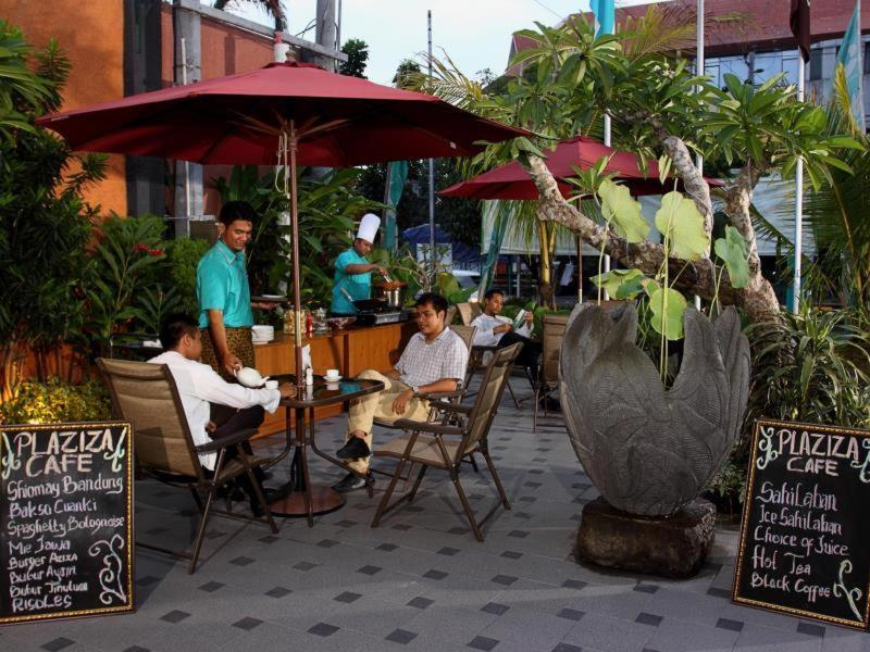 Hotel Horison Aziza Solo - Restoran