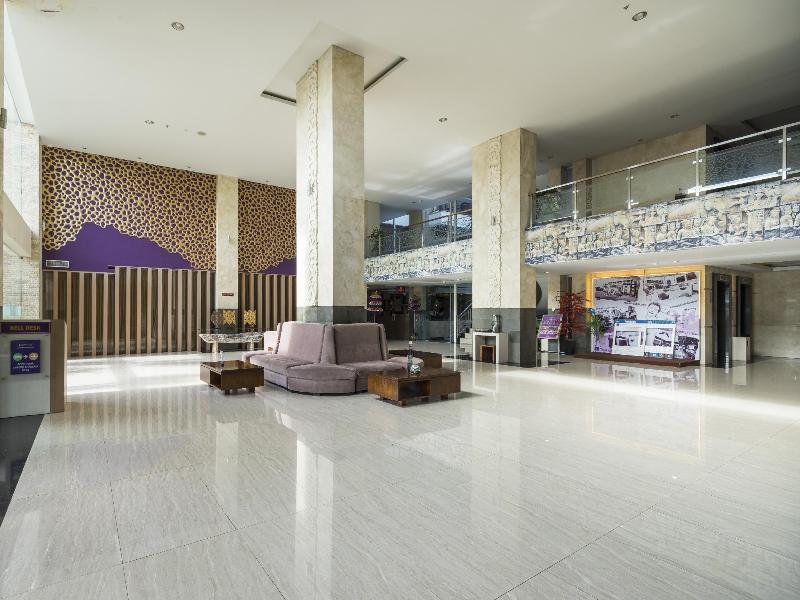 Quest San Denpasar by ASTON - Lobi