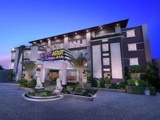 Quest San Denpasar by ASTON otel fotoğrafı