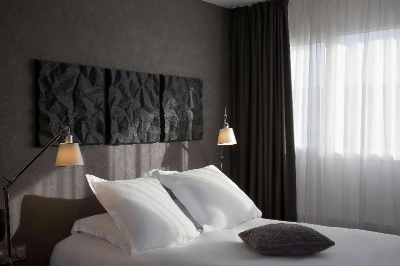 Hotel Litteraire Alexandre Vialatte, BW Signature - Oda