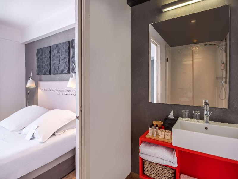 Hotel Litteraire Alexandre Vialatte, BW Signature - Oda