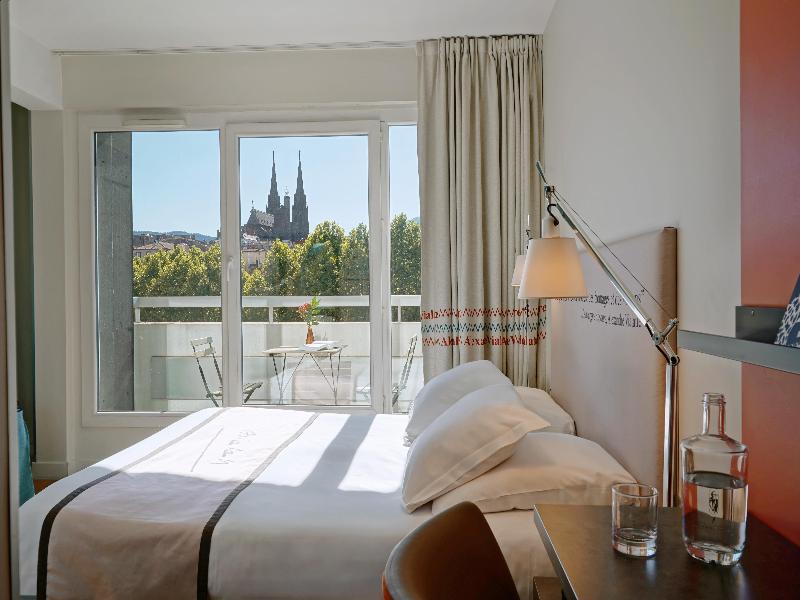 Hotel Litteraire Alexandre Vialatte, BW Signature - Oda