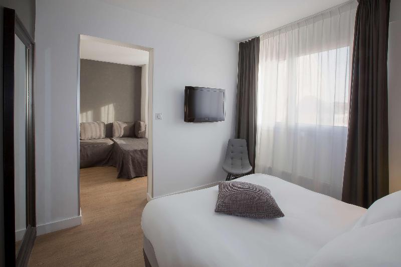 Hotel Litteraire Alexandre Vialatte, BW Signature - Oda