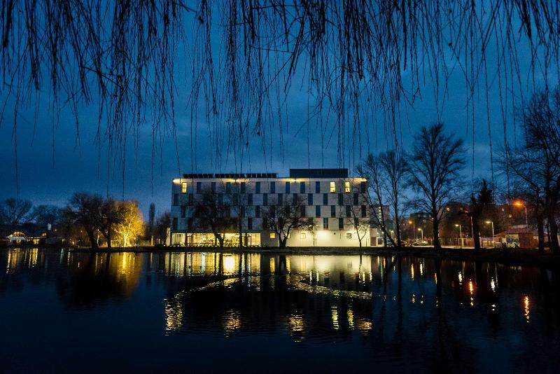 BEST WESTERN PLUS Lakeside Hotel - Genel