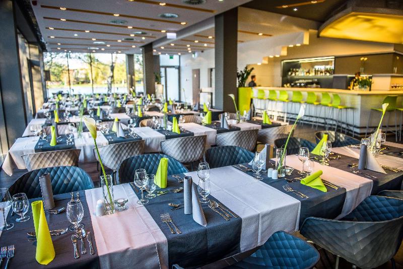 BEST WESTERN PLUS Lakeside Hotel - Restoran