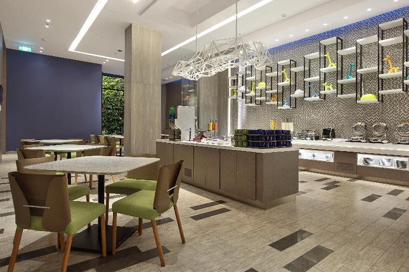 Holiday Inn Express Jakarta Wahid Hasyim - Restoran
