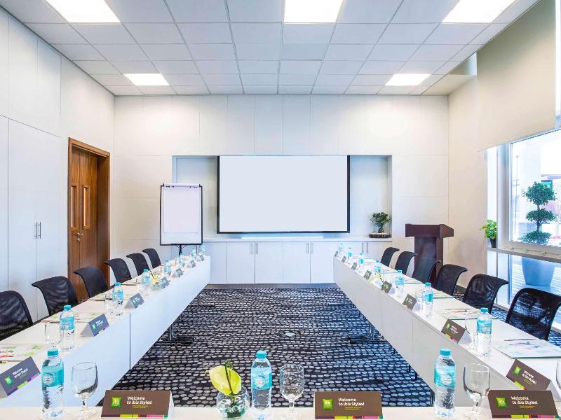 Ibis Styles Dragon Mart - Toplantı