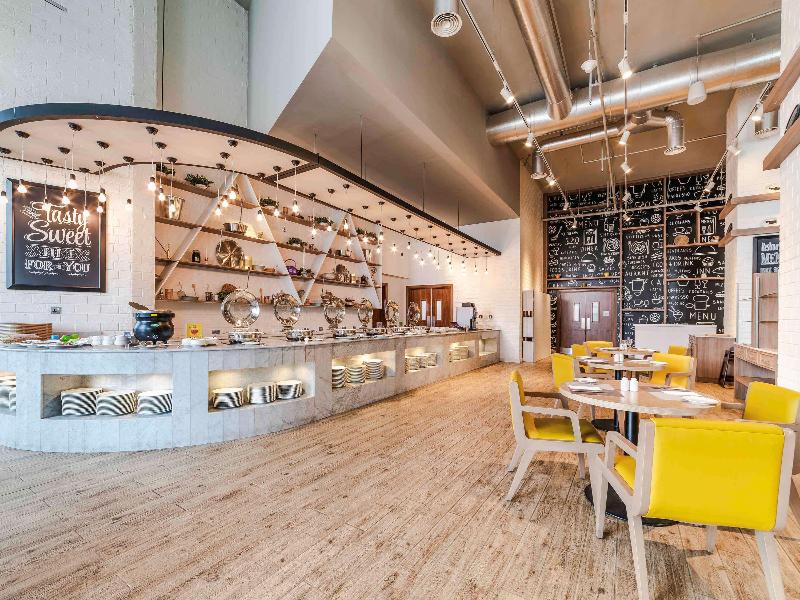 Ibis Styles Dragon Mart - Restoran