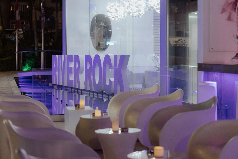 River Rock Hotel - Bar